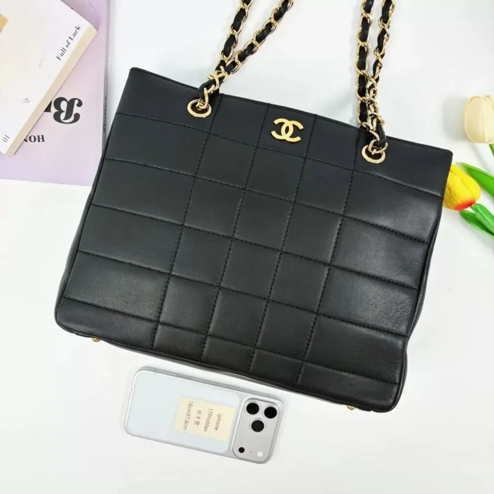 Chanel Women Pre-Loved Bag Very Good Condition